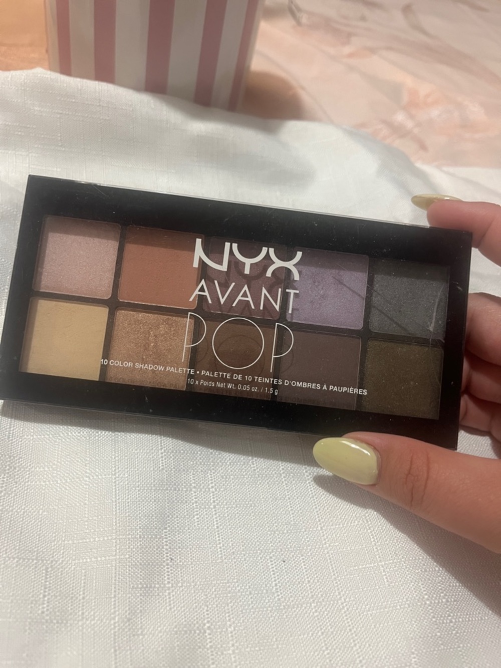NYX Avant Pop Eyeshadow Palette - Pink, Purple, Brown, Beige, Gold